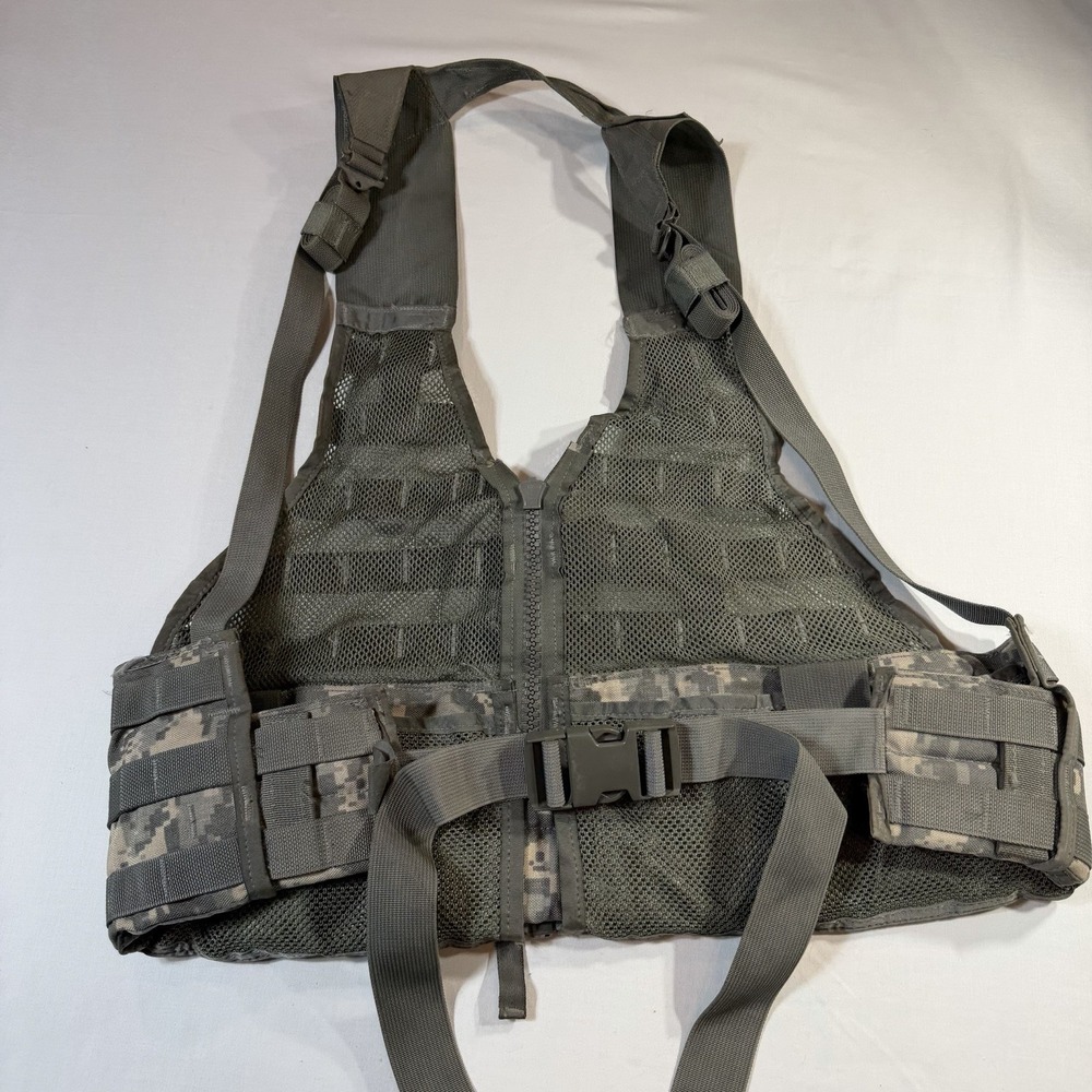 ACU FLC Vest Fighting Load Carrier, US Army MOLLE II Digital Camo USGI - Picture 5 of 9